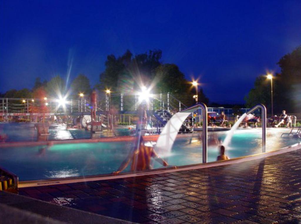 Hotel Terasa Frýdek-Místek エクステリア 写真