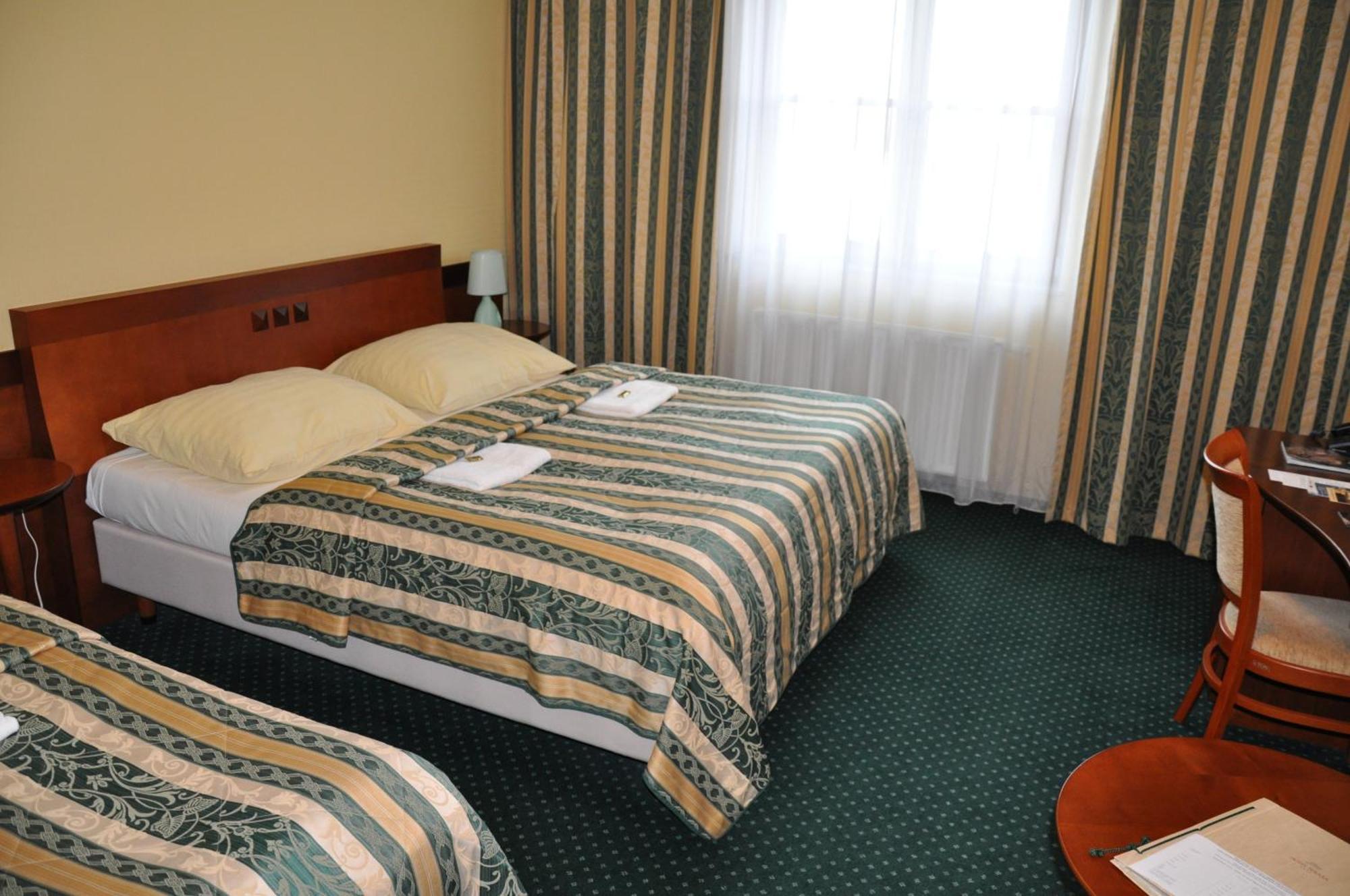Hotel Terasa Frýdek-Místek エクステリア 写真