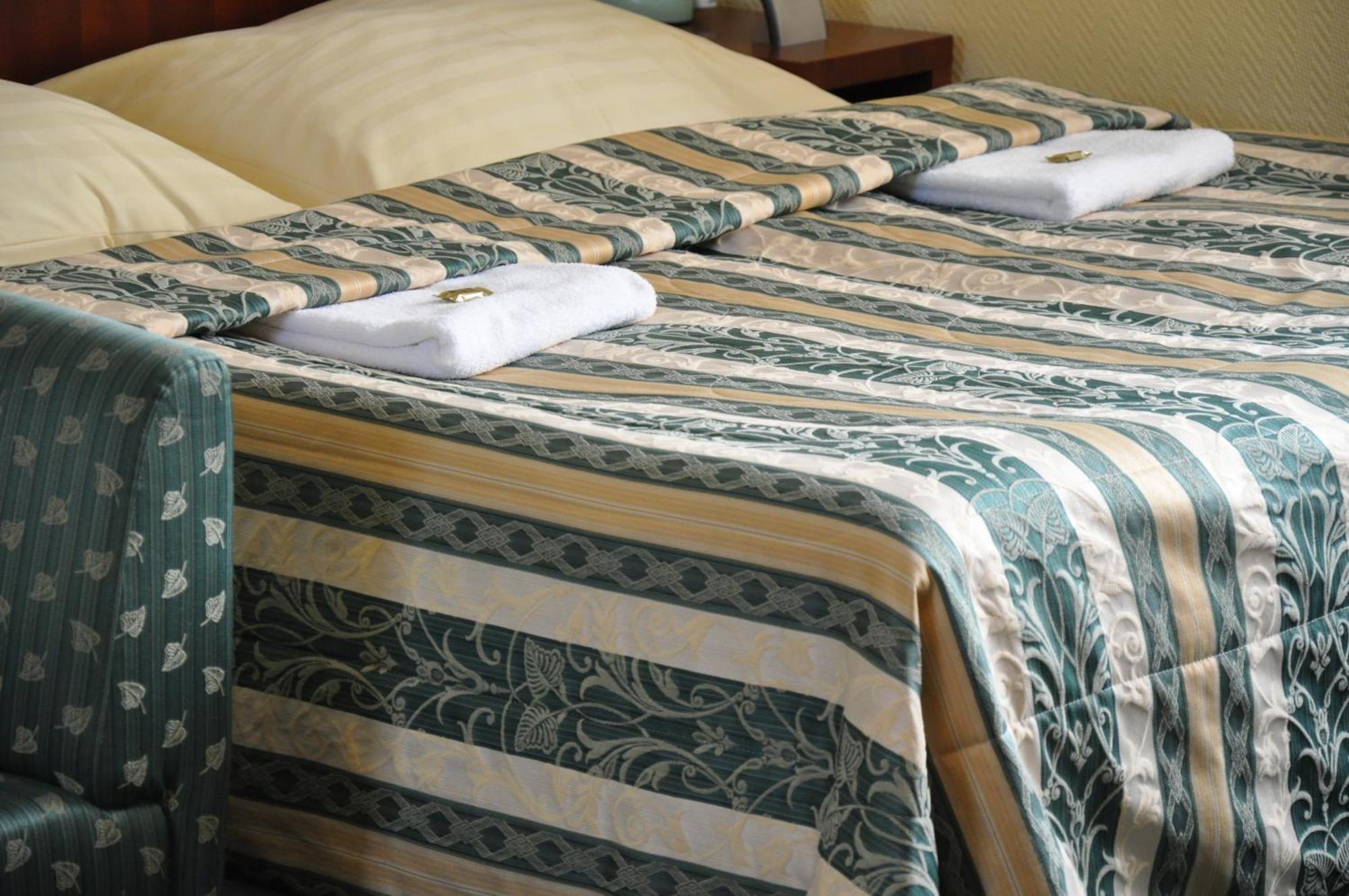 Hotel Terasa Frýdek-Místek エクステリア 写真